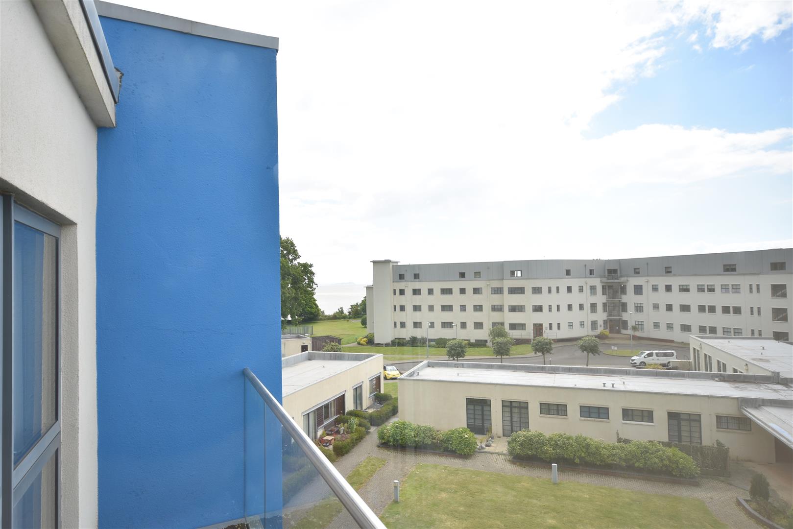 322 Woodlands, Sully, Vale of Glamorgan, CF64 5QF